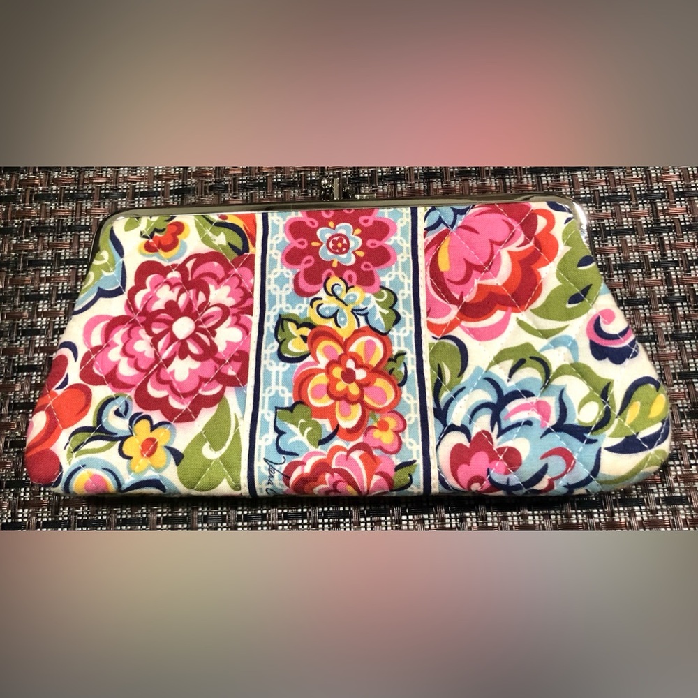 Vintage Vera Bradley “Hope Garden” Quilted Kisslock Clutch